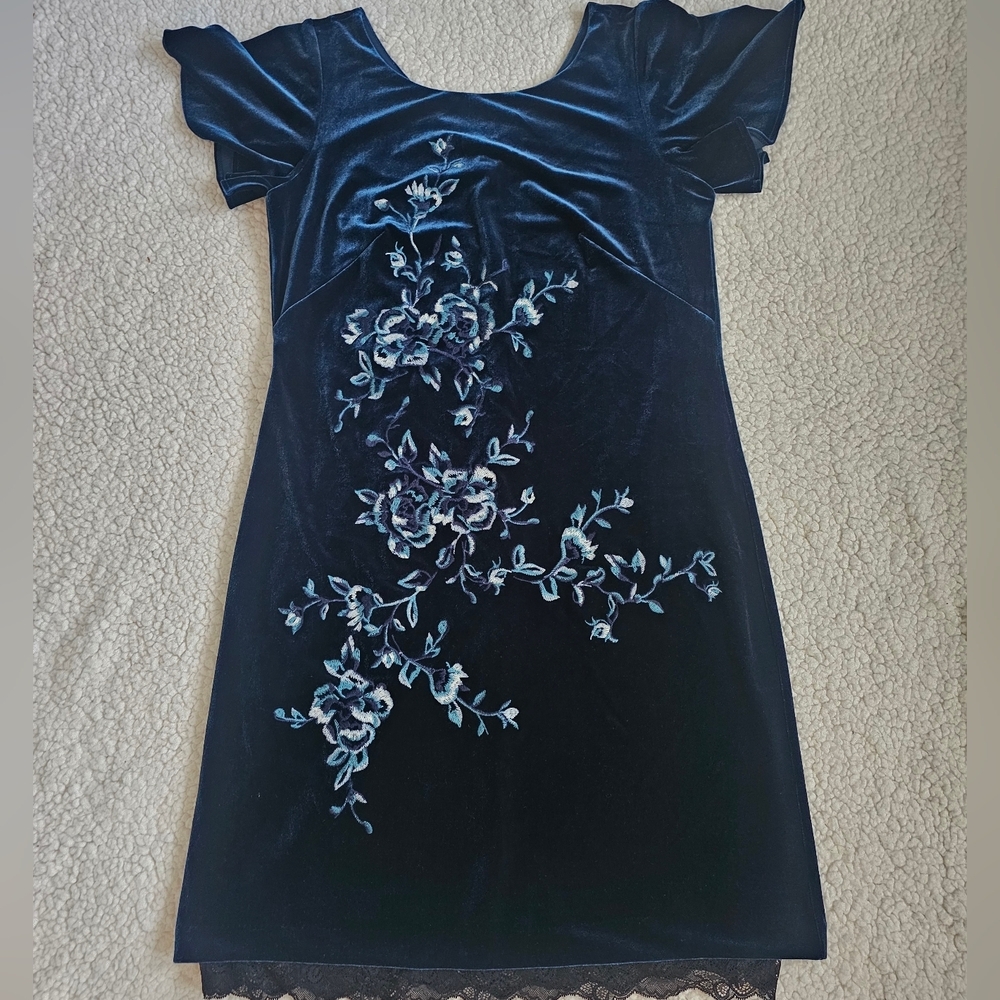 White House Black Market Black Teal Embroidered Velvet Lace Shift Dress size M